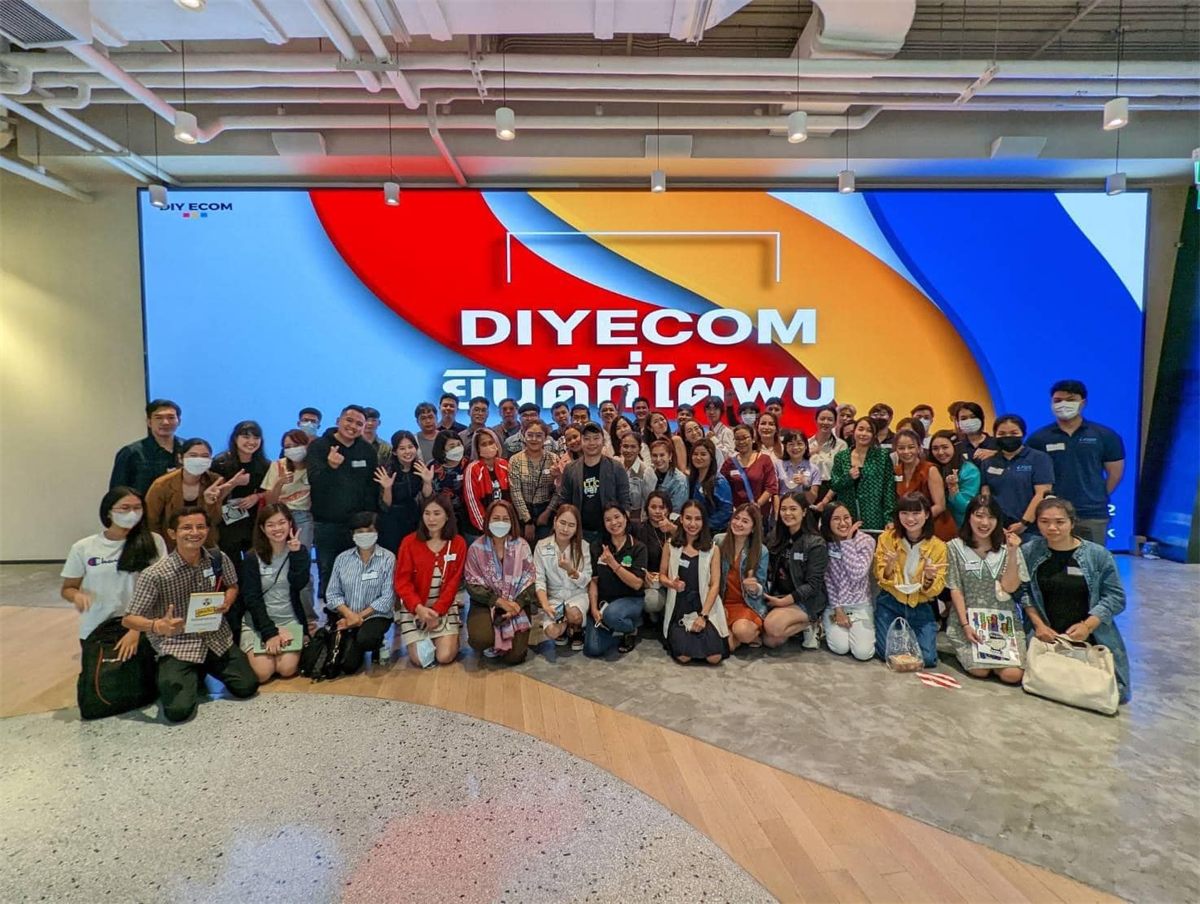 DIY E-COM community group photo