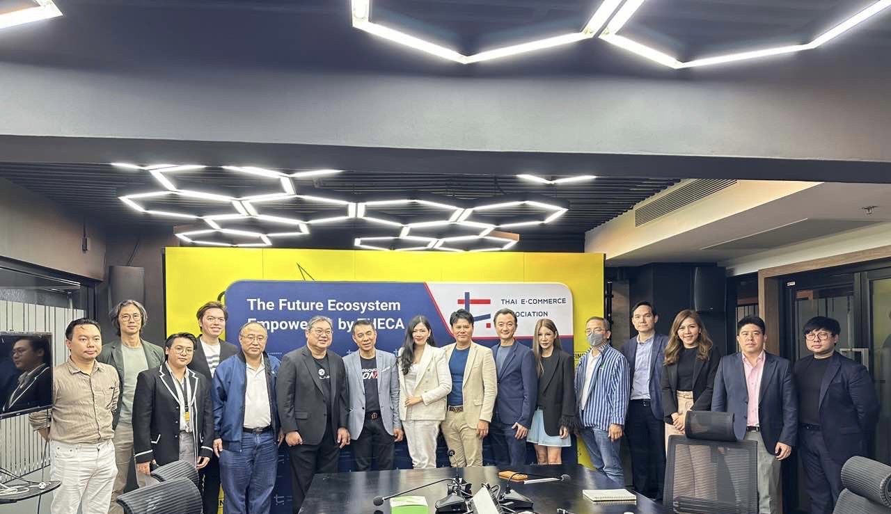Thai e-Commerce Association board group photo at a THECA event